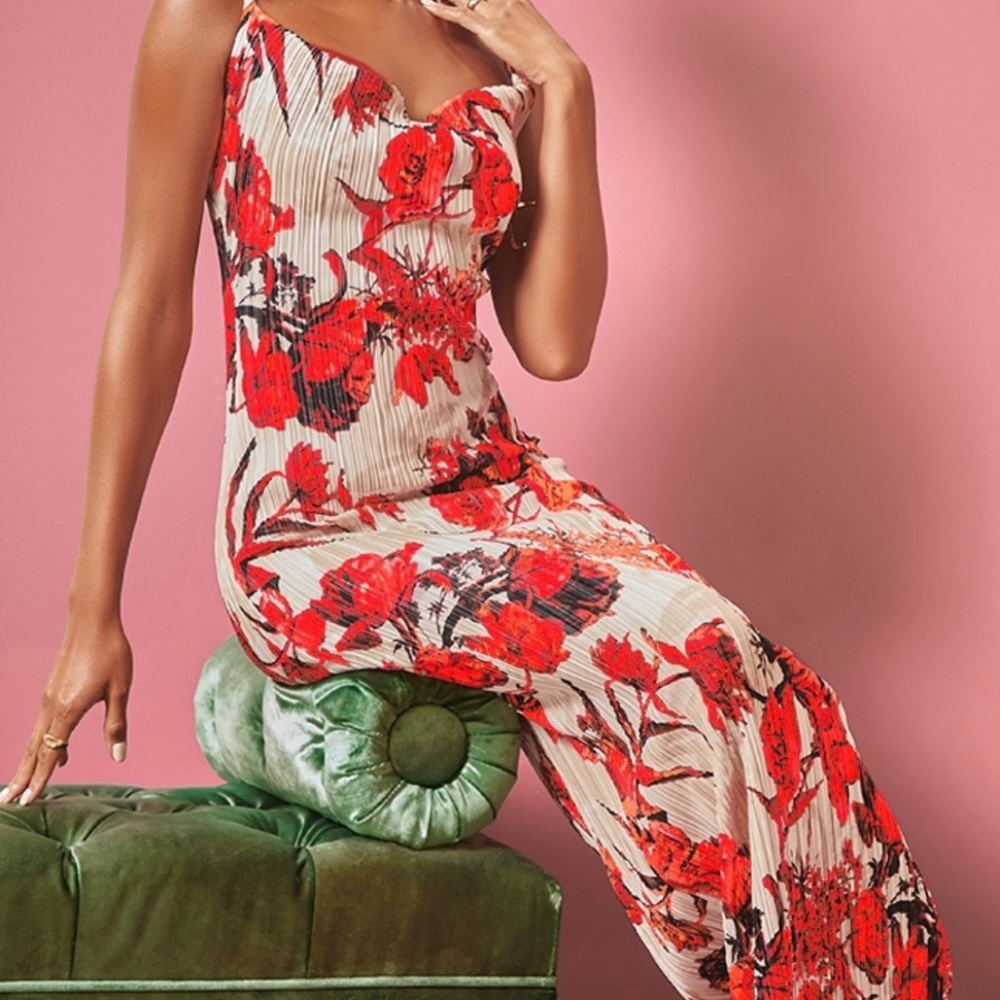 Nude floral print plisse strappy maxi dress